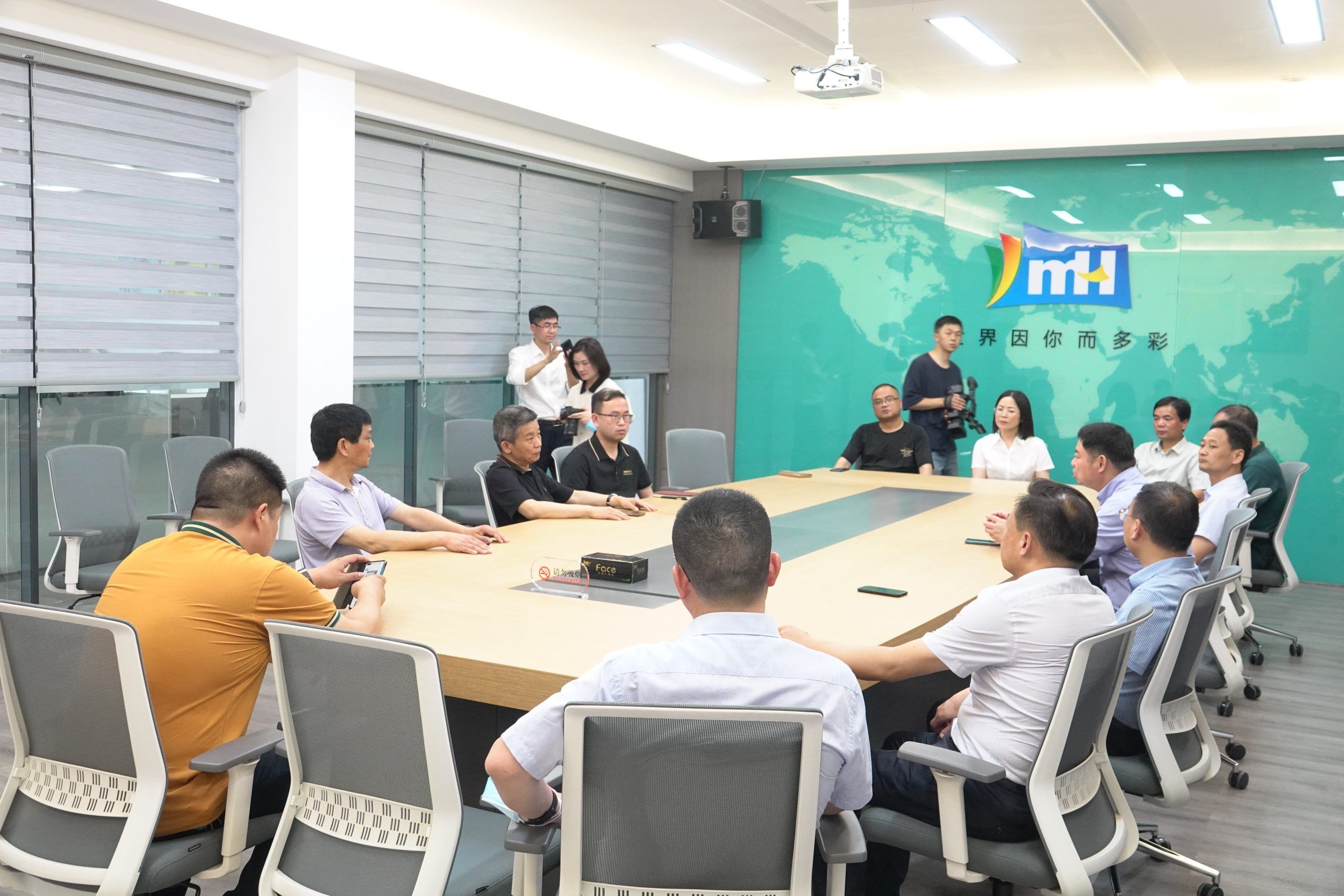 澧縣縣委書記王兆銘一行蒞臨湖南萌恒走訪調研